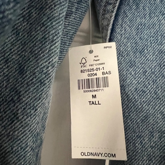 Old Navy Women’s Tall Denim Jacket - Picture 4 of 4